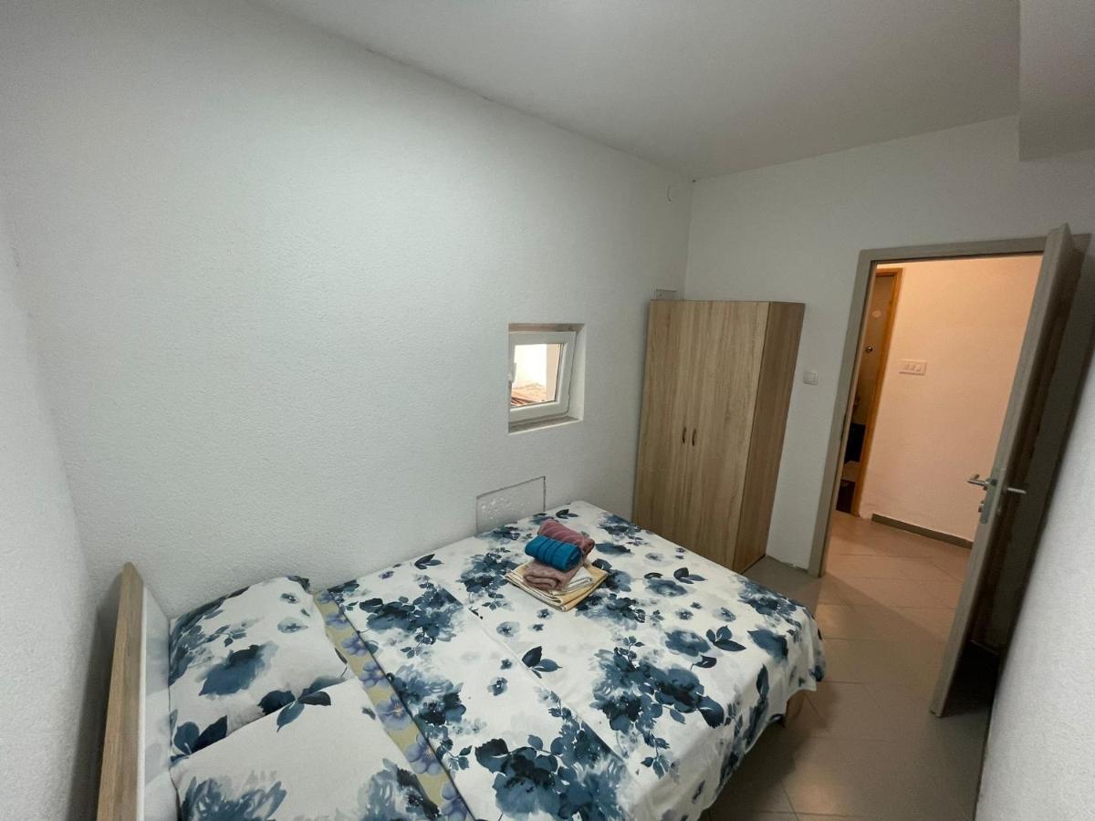 Apartments Fratelli Malinska Eksteriør billede